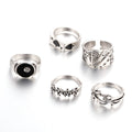 Black alloy ring with retro spade poker card design for female collectors