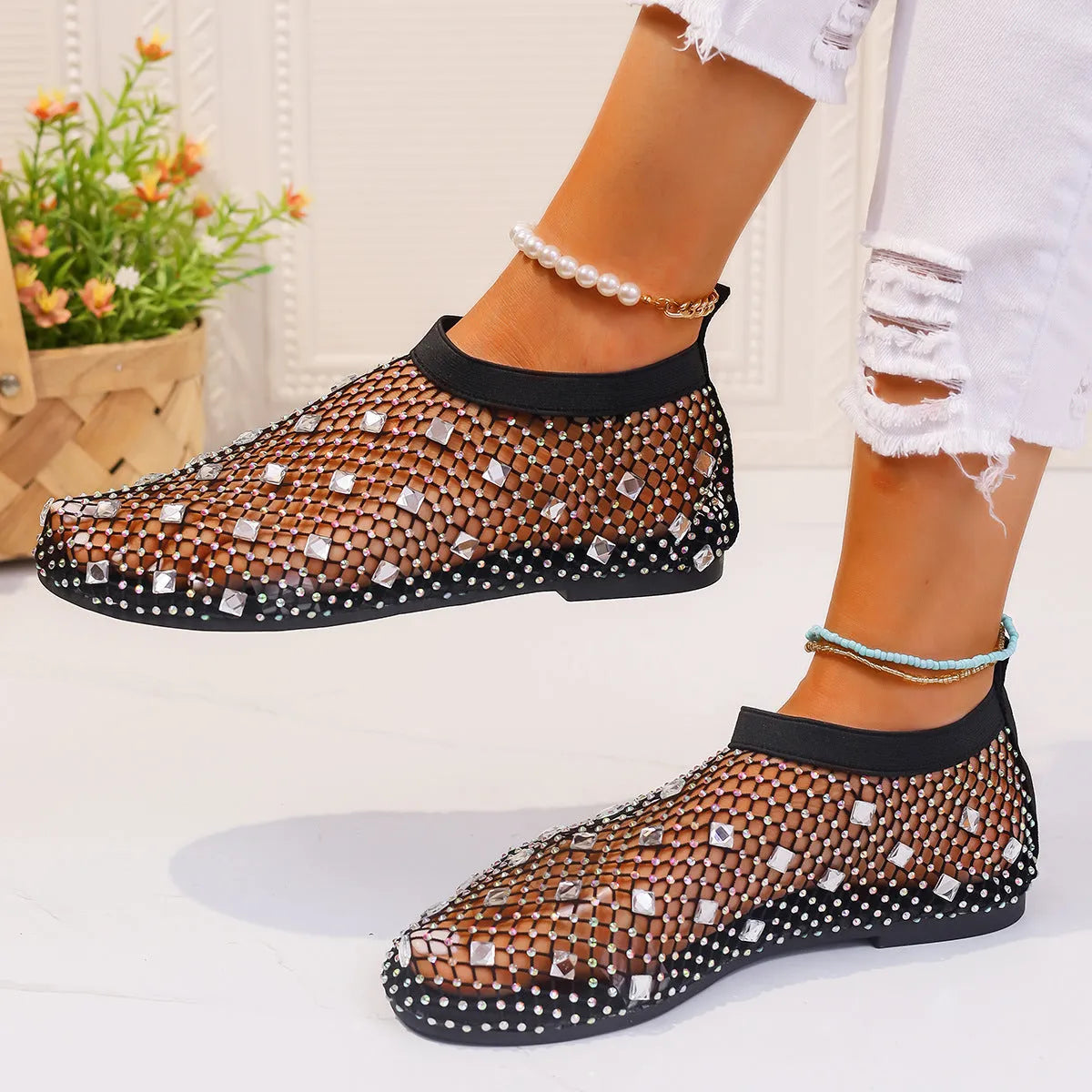 Women's mesh flat sandals with colourful rhinestone decoration and round toe