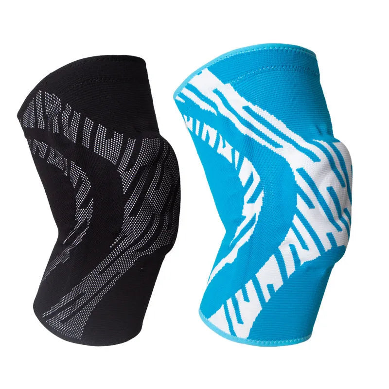 Men's black and blue pressurised basketball knee pads made of nylon.