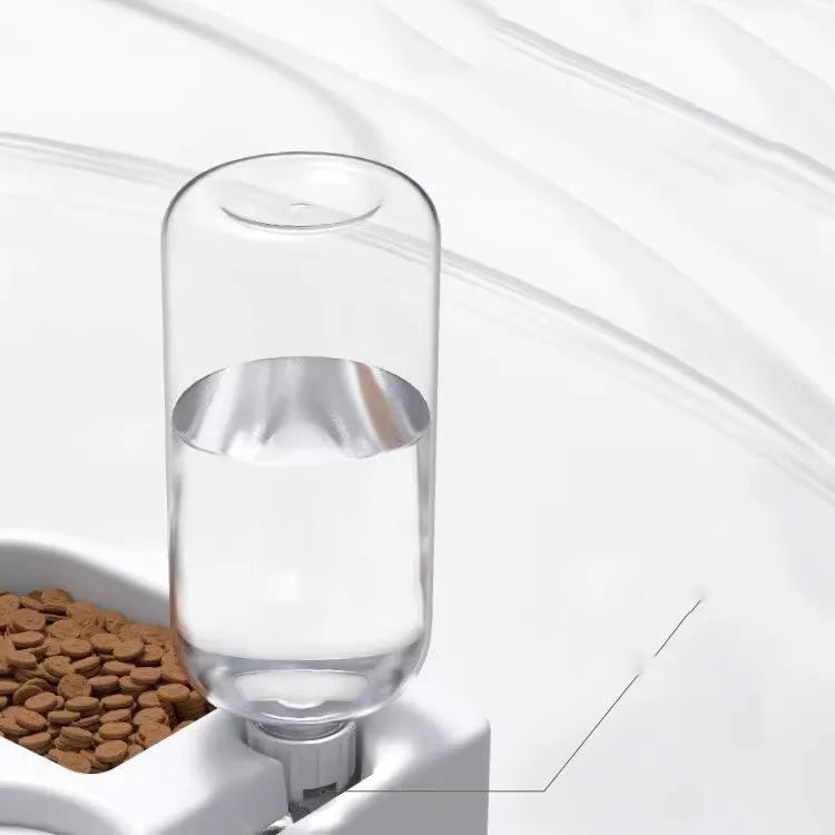 White indoor electric pet water fountain for cats and dogs with food-grade materials