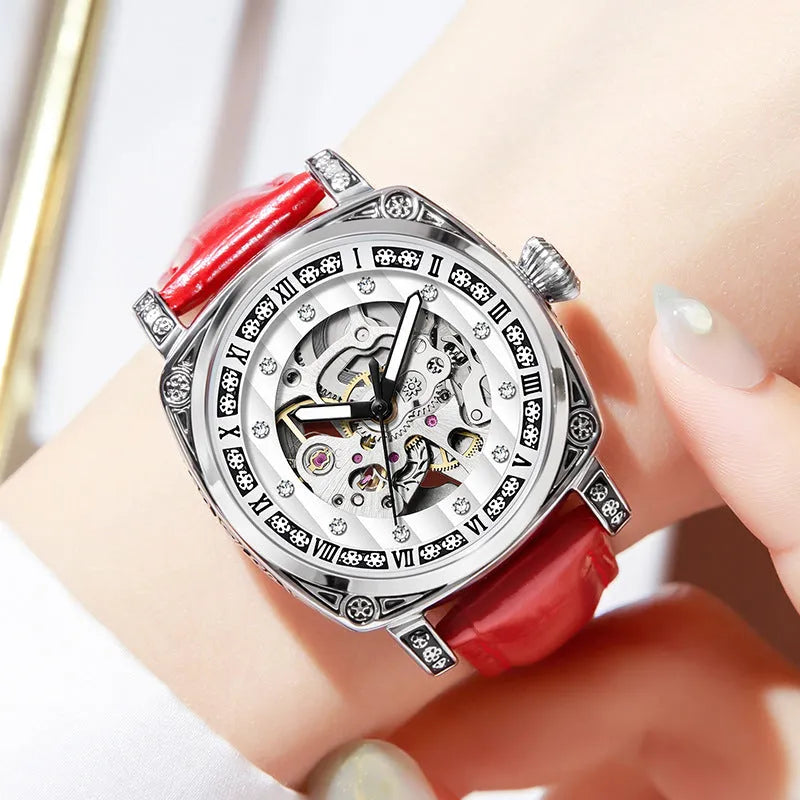 Mechanical watch with luminous hands and leather strap in choice of colours