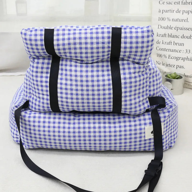 Car-mounted cloth dog travel nest in blue plaid or grey colours, dimensions 40x30x30cm or 55x40x30cm