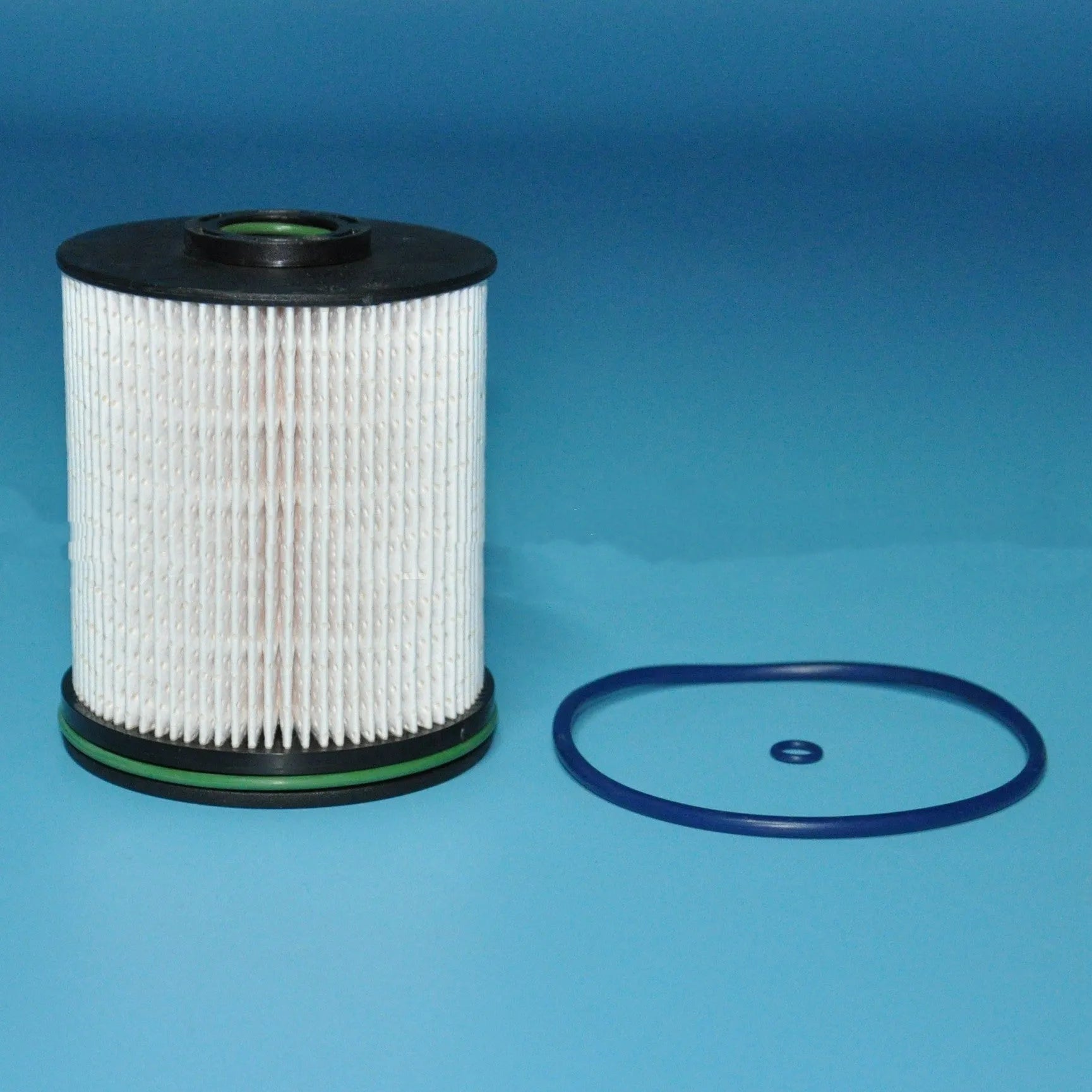 Diesel fuel filter and gasket kit for Vauxhall and Opel Astra K vehicles, showing white filter element.