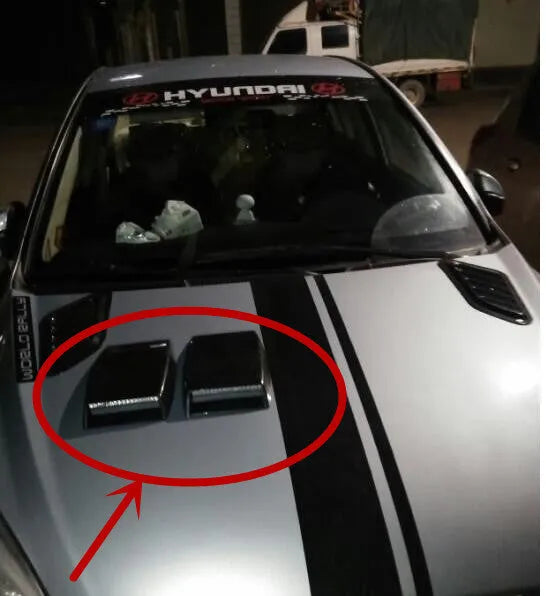 Automobile decorative air vent simulator in black, white, or silver colours with ABS plastic construction