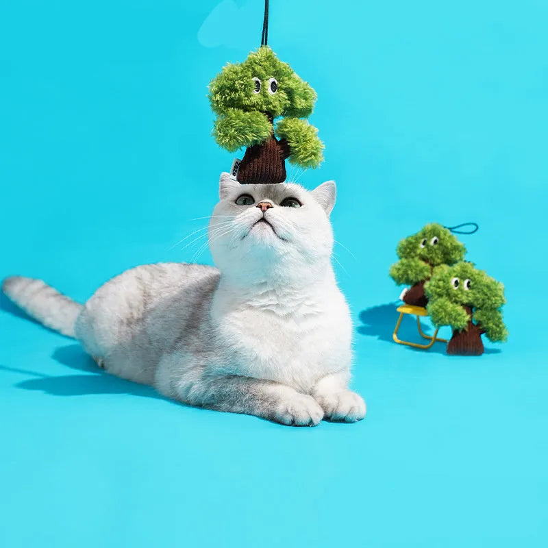 Pine tree shaped cat toy pendant with mint filling for biting and grinding
