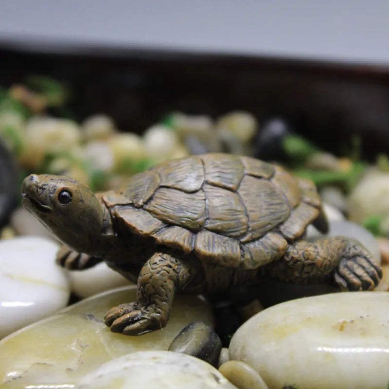 Resin turtle garden ornament with simulation design for landscaping decoration