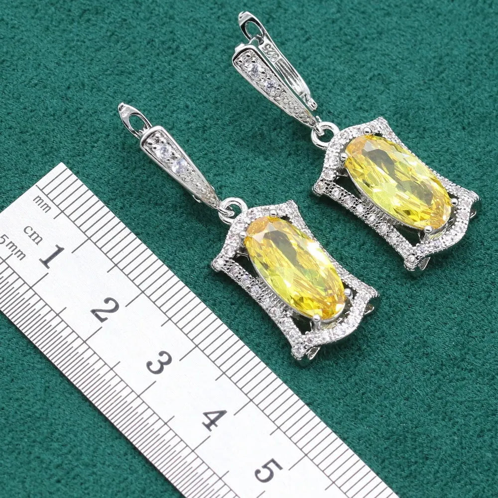 Women's zircon jewellery set with necklace, earrings, ring and bracelet in yellow or olive colour