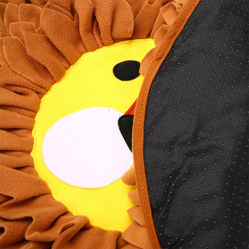 Brown lion pattern Yizhiwen snuffle mat for dogs and cats, measuring 33cm long.