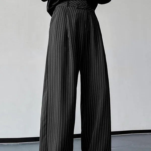 Black men's vertical striped pleated casual trousers with elastic waist