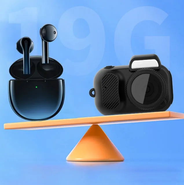 Black Y3000 HD outdoor sports camera with display screen, shown with a memory card.
