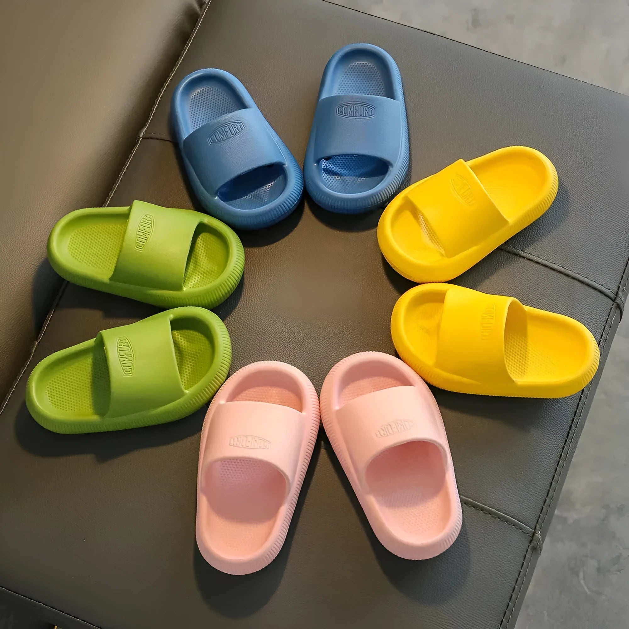 Children's EVA foam slippers in bright colours with non-slip soles