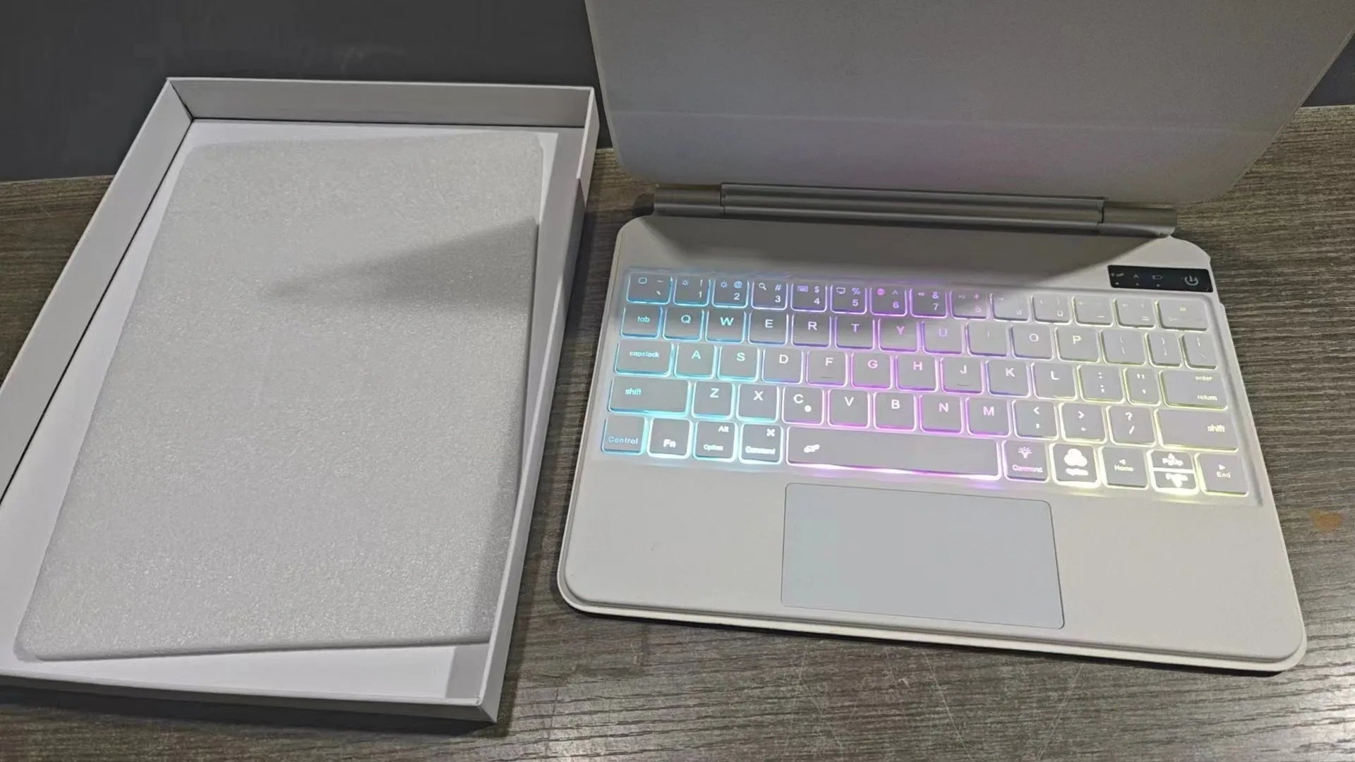 11-inch Bluetooth magic control keyboard with magnetic iPad protective cover in five colour options