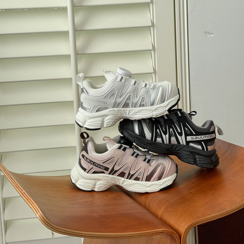 Unisex casual trainers in black, beige, or pink with PU leather mesh uppers