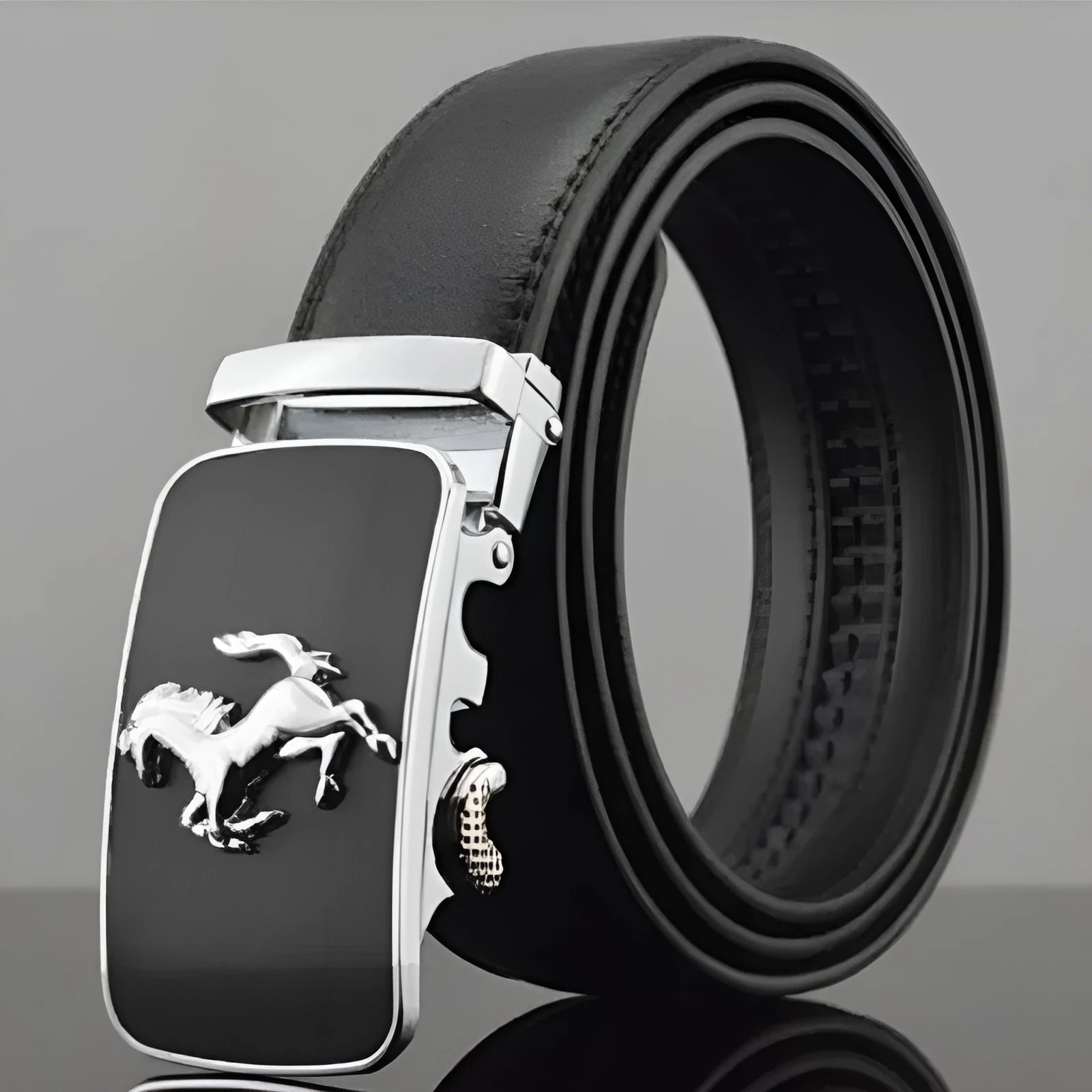 Men's black leather belt with automatic buckle mechanism measuring 3.5cm wide