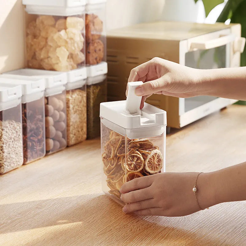 White transparent 400ml grain storage container with Japanese-style design