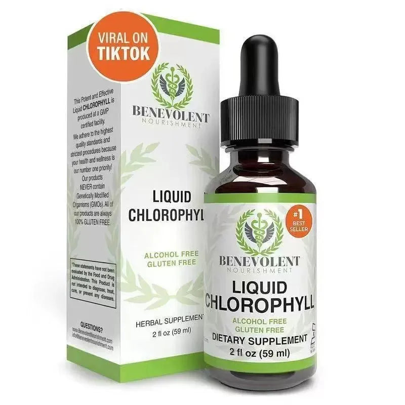 60ml glass bottle of natural green liquid chlorophyll drops for adult intestinal support.