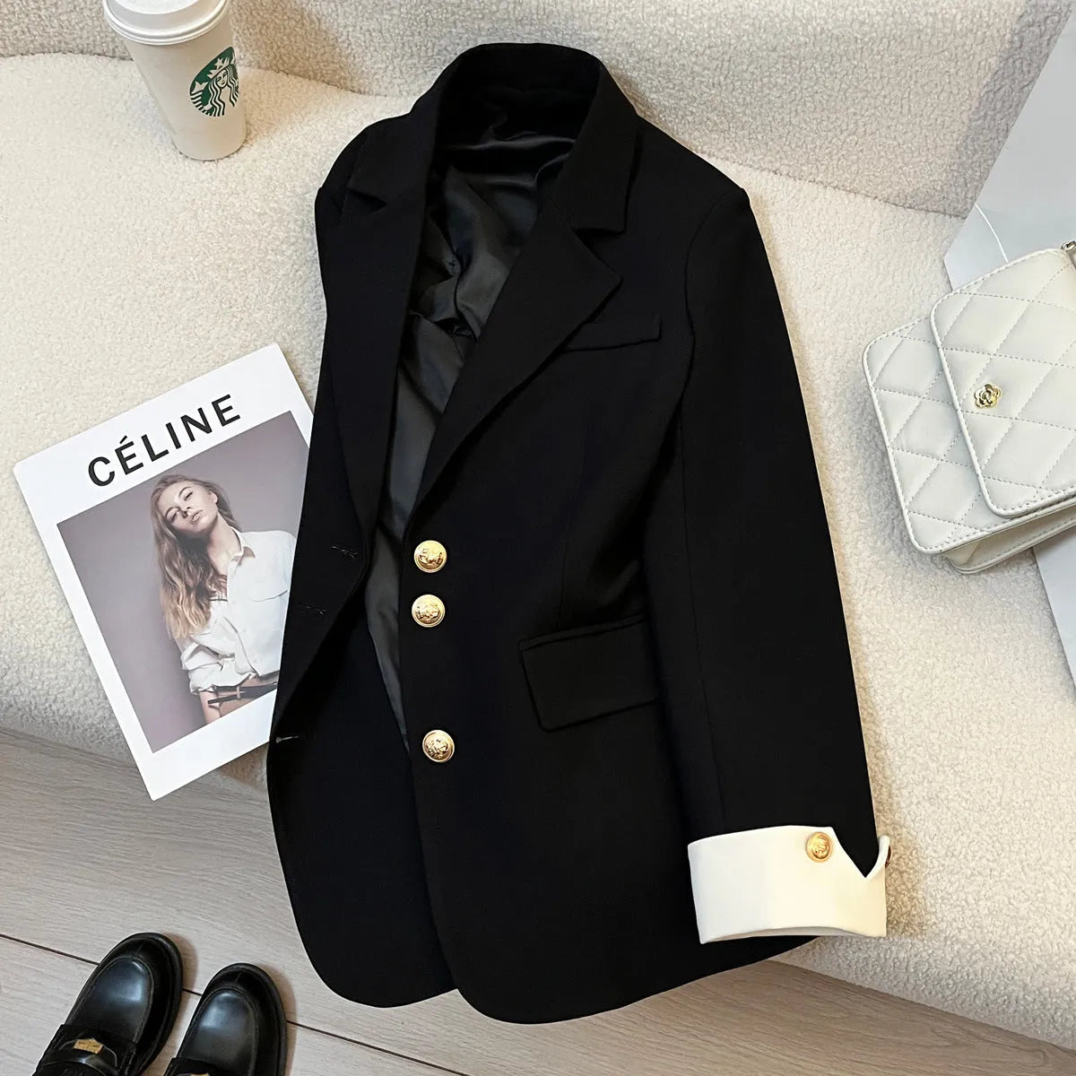 Women's loose fit Korean-style coat in milky white with pockets and long sleeves