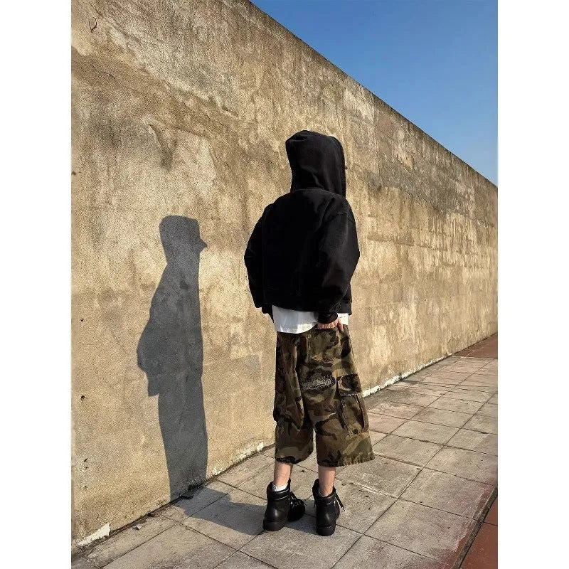 Men's retro patch ripped camouflage cropped jeans in loose casual straight leg style