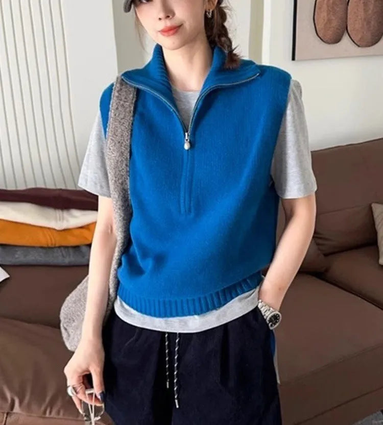 Retro half zip sleeveless knit vest with 3D mesh pattern in solid colour