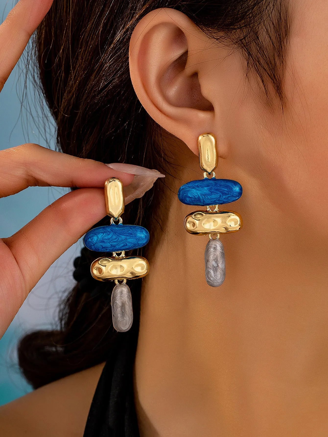 Zinc alloy geometric stud earrings with electroplated multicolour finish for women