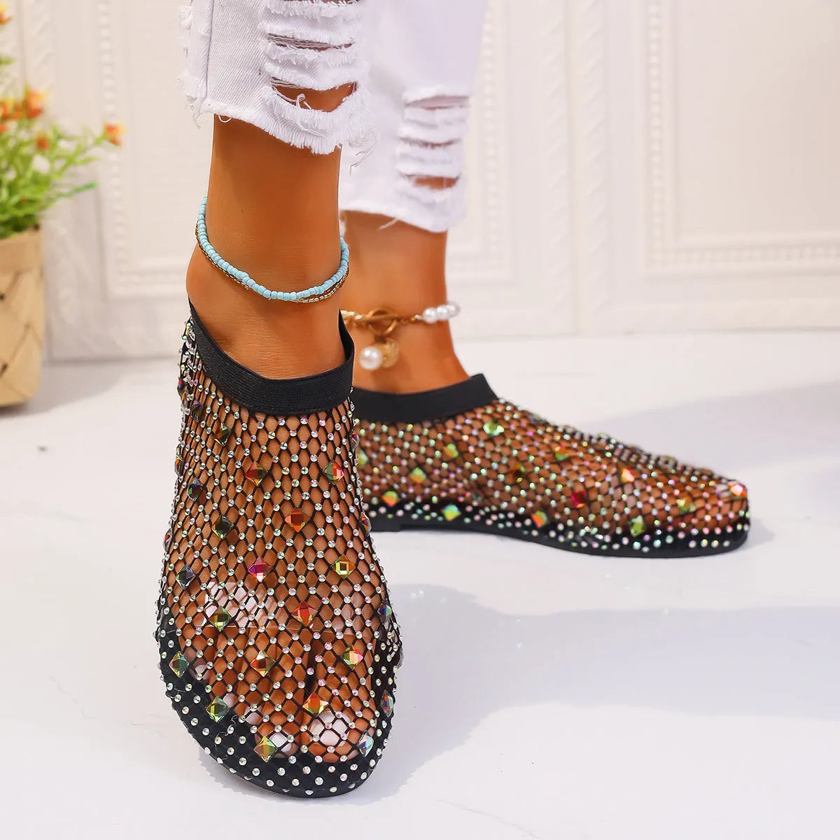 Women's mesh flat sandals with colourful rhinestone decoration and round toe