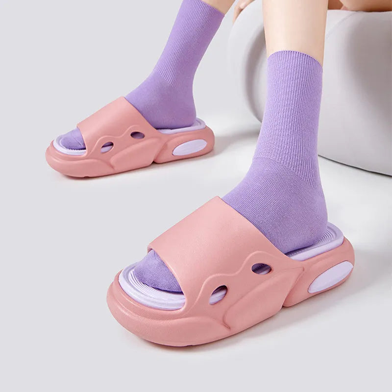 Two-colour couple slippers with thick EVA soles in pink purple, white green, and black white combinations