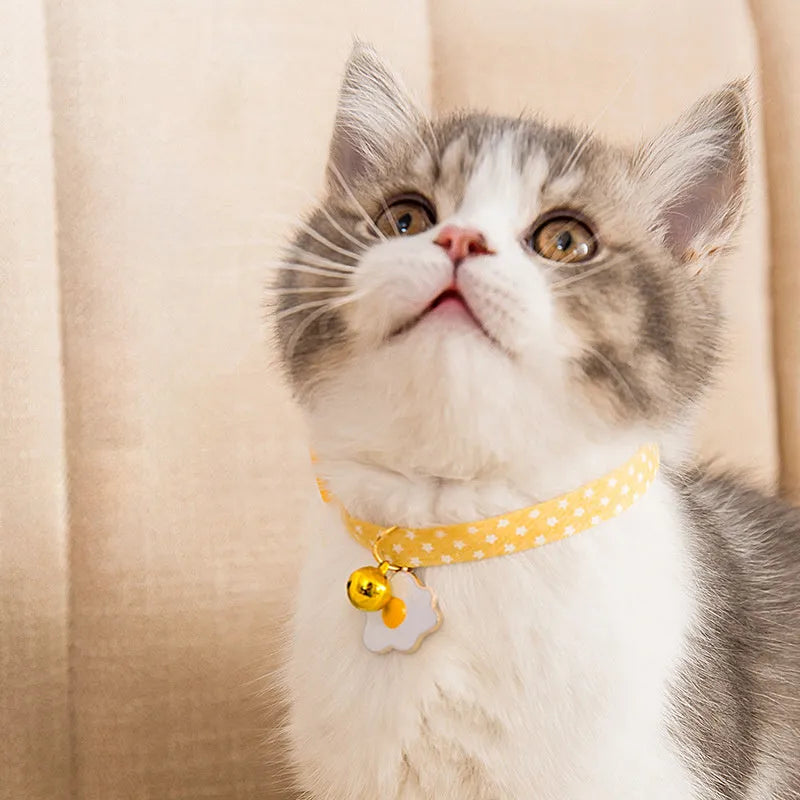 Adjustable green cat collar with bell pendant and bow tie for small dogs