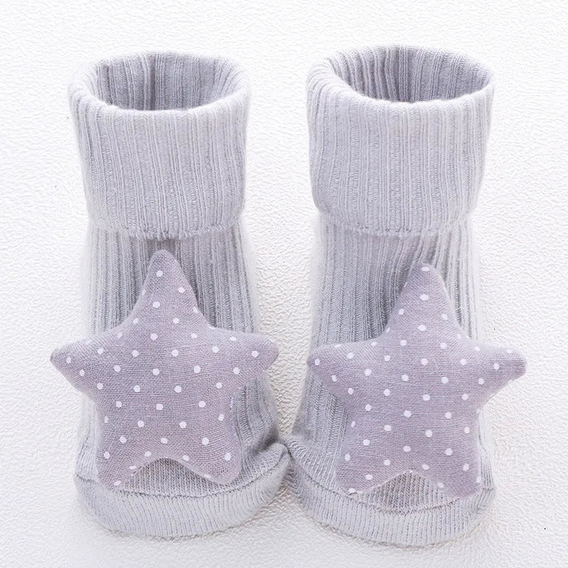 Cotton baby socks in multiple designs including animal prints, available in sizes XS, S, M for ages 0-6 months to 3 years