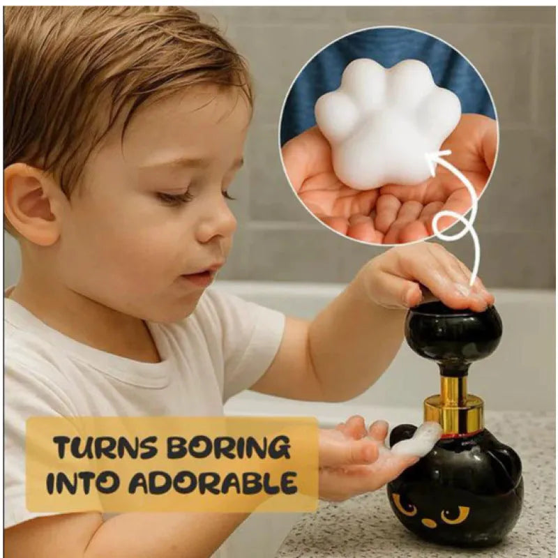 Black cat-shaped cartoon soap dispenser with plastic construction measuring 10x10x18cm