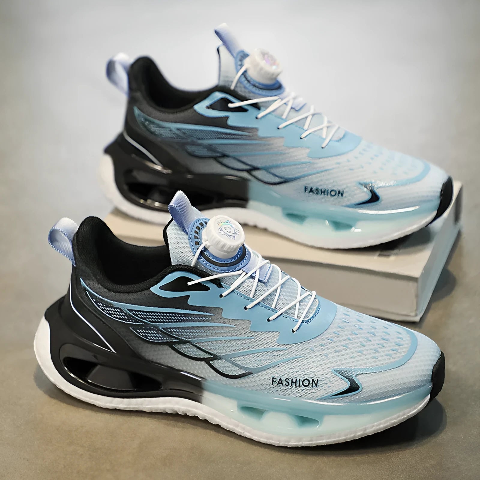 Youth low-top sneakers with shock absorption rotating button in mesh or leather options