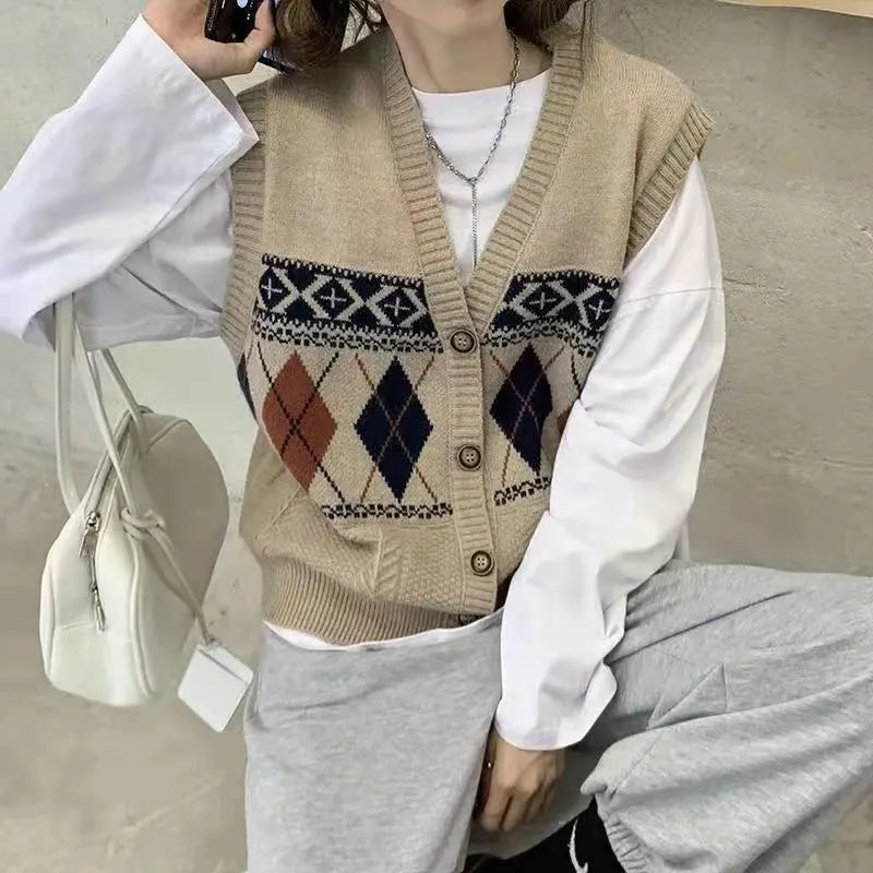 Women's loose sleeveless cardigan with diamond plaid pattern in acrylic fibre