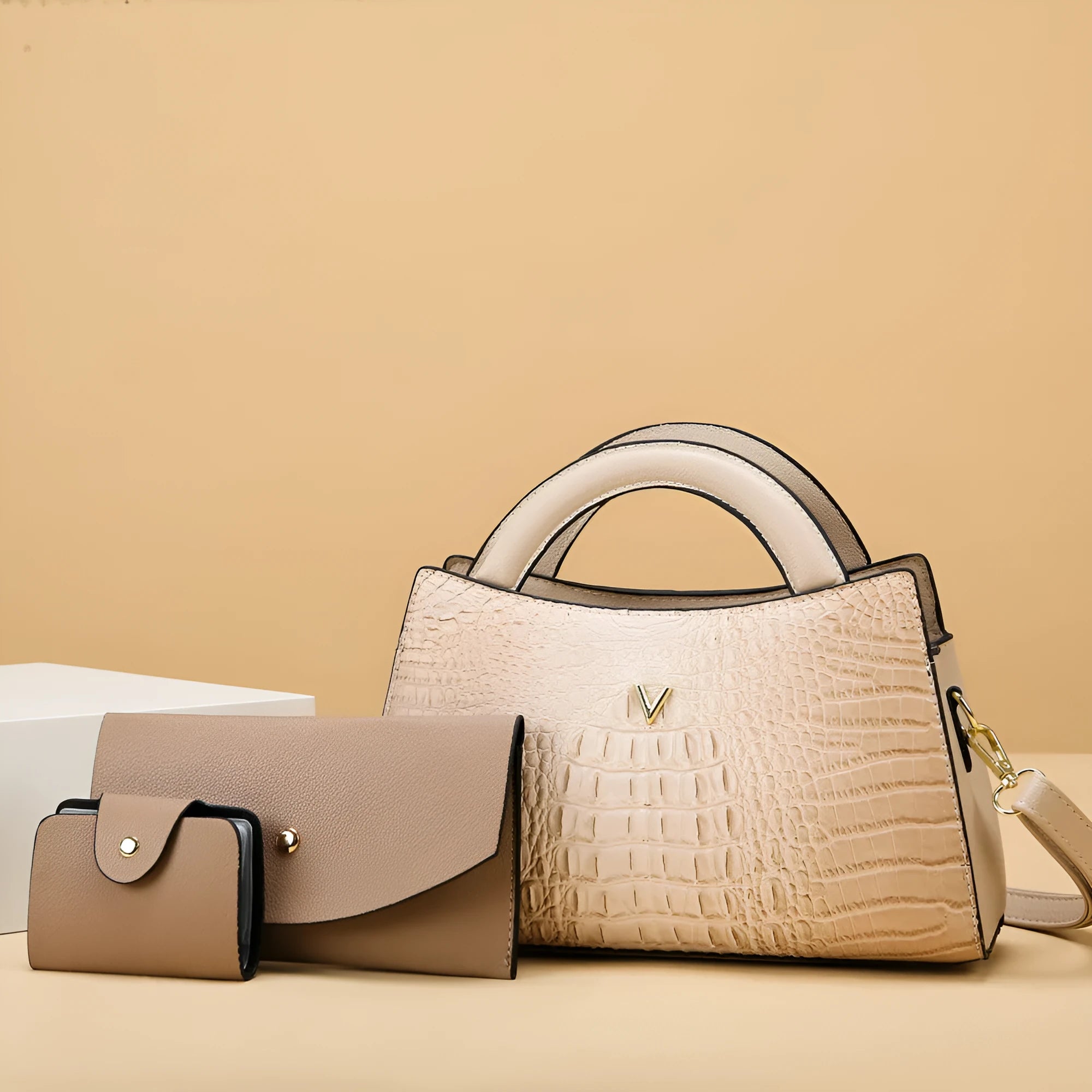 Women's black crocodile pattern PU leather crossbody shoulder bag with internal pockets.