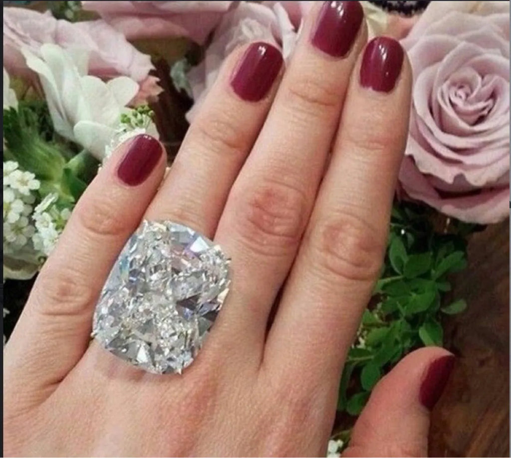 Women's simple inlaid white square diamond alloy ring with geometric design in white gold colour