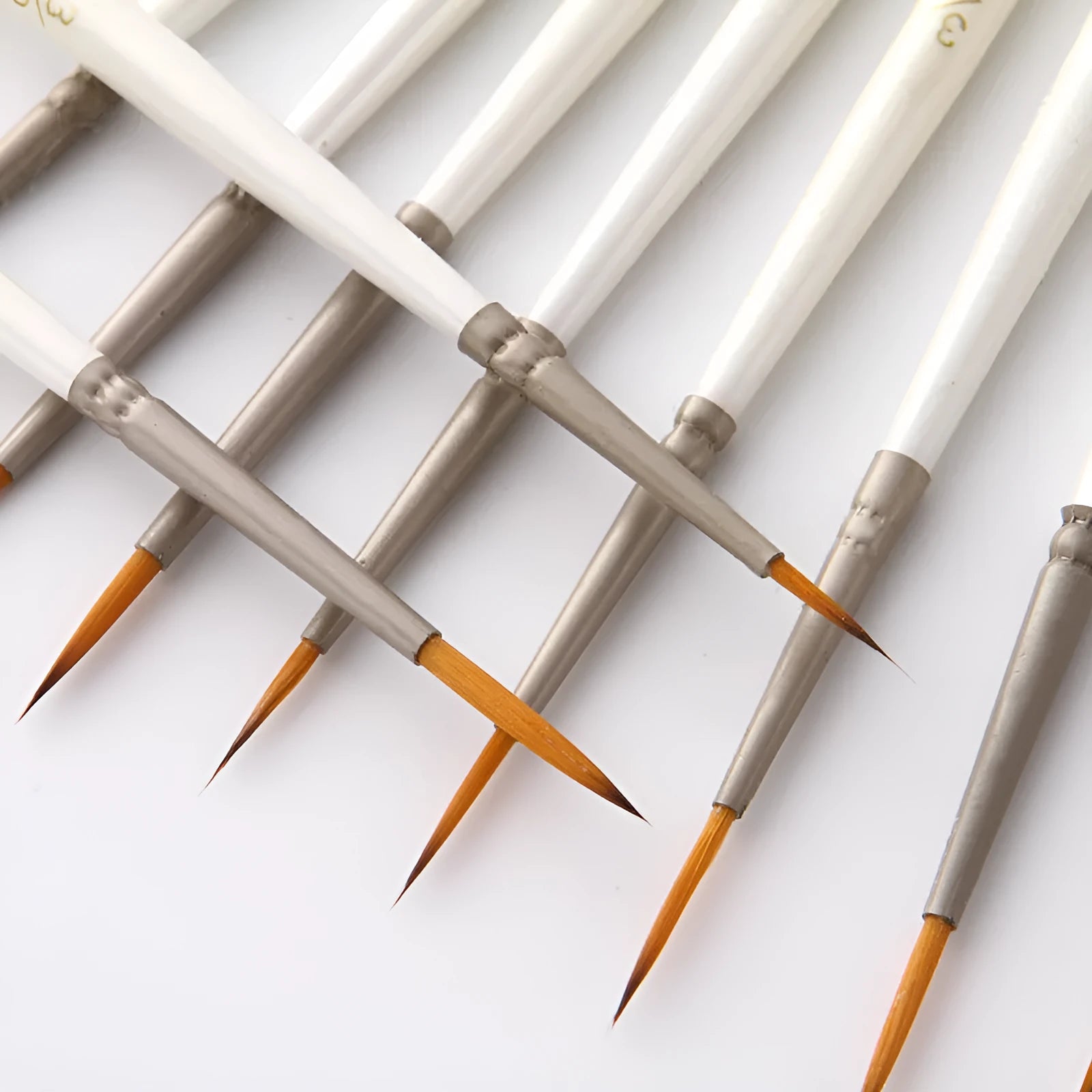 Fluoresent Marker 12-piece artist paintbrush set in Pearl White with solid wood pen holder.