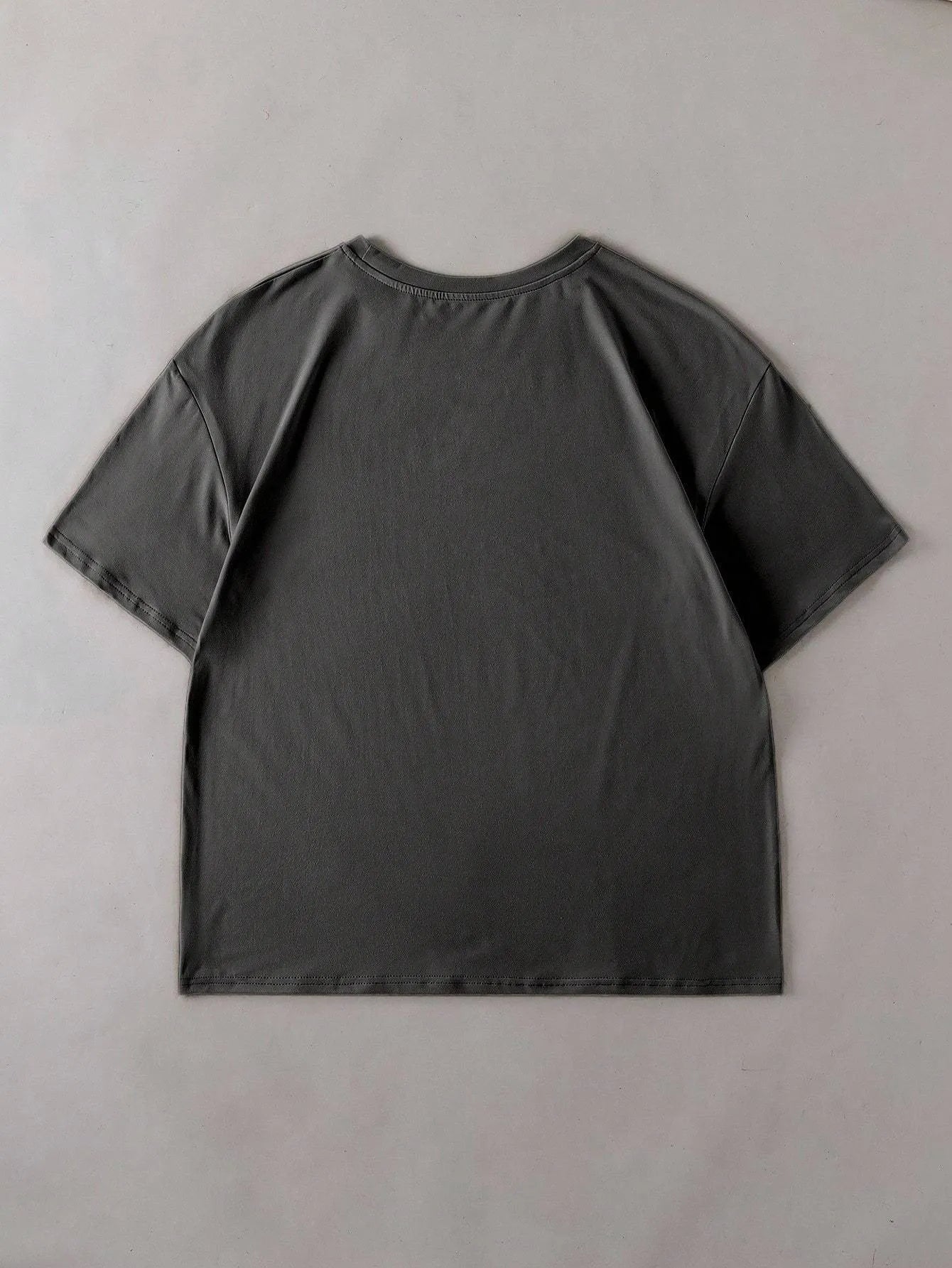 Cotton summer loose t-shirt in multiple colours with short sleeves and round neck