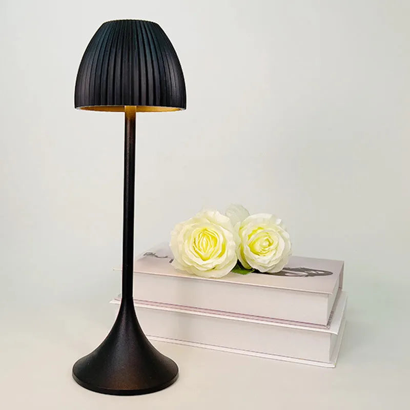 Dimmable small night lamp with Ins pattern design, thin round base, in black or white colour