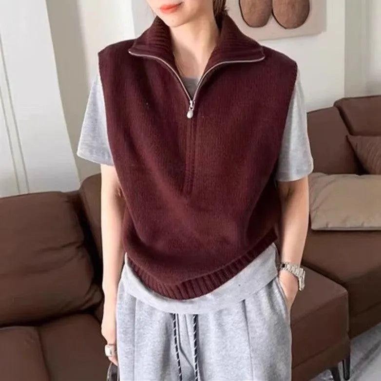 Retro half zip sleeveless knit vest with 3D mesh pattern in solid colour