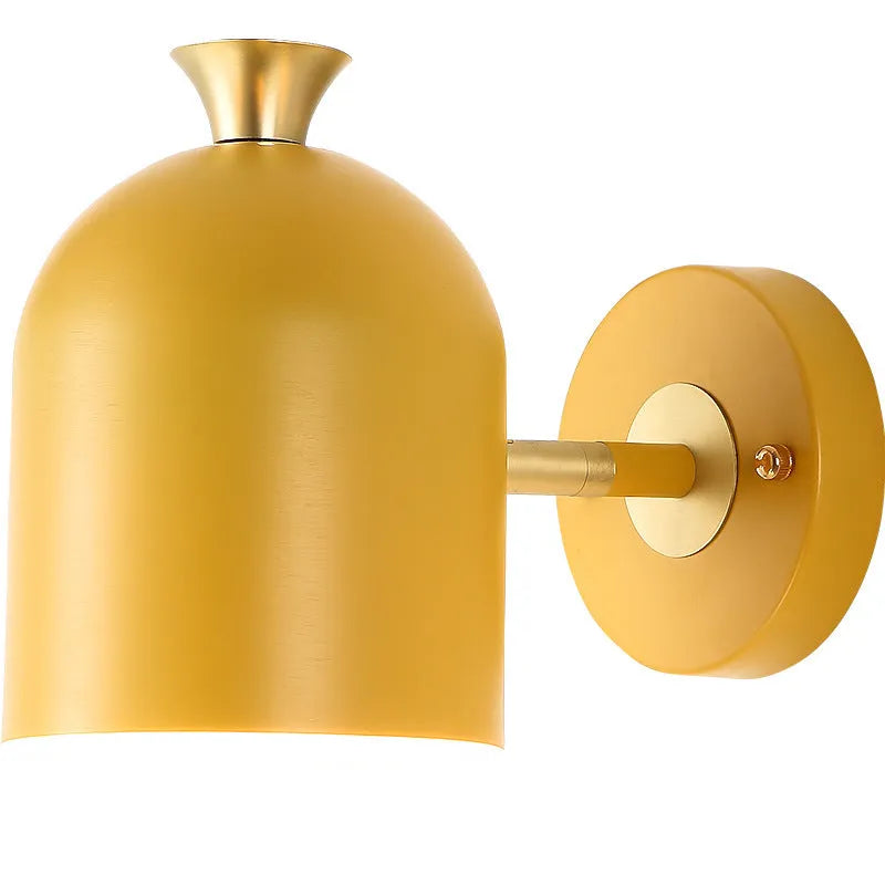 Single-head wall lamp with mirror front in aluminium construction, available in four colours