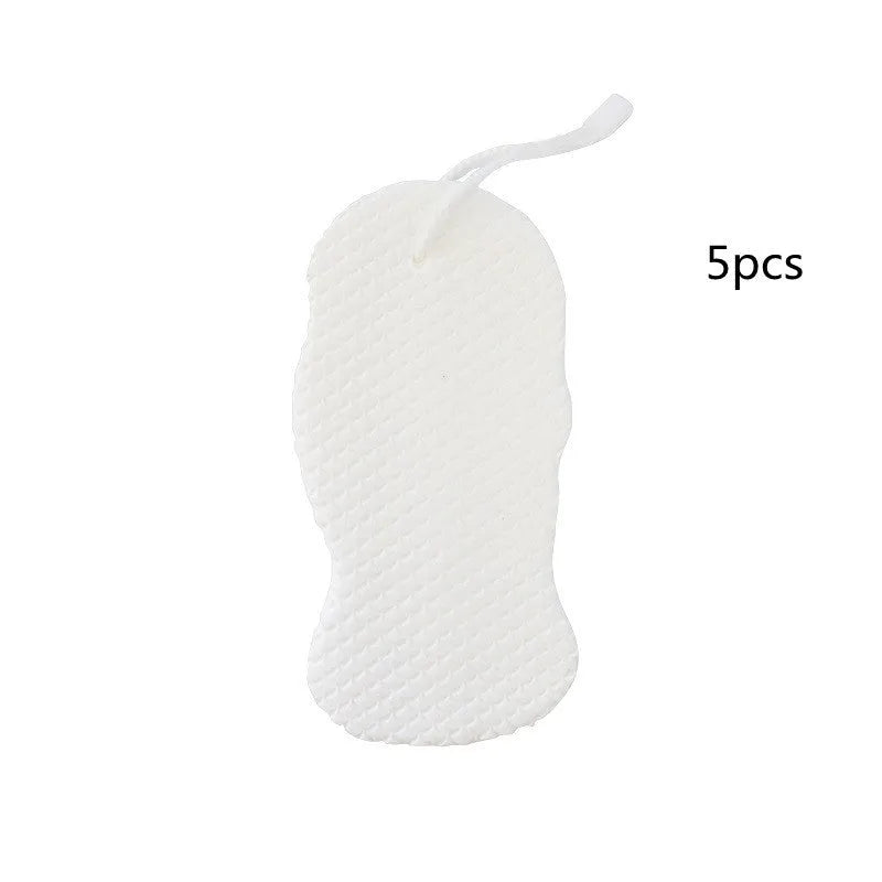 3D fish scale pattern bath sponge in white, grey, pink or light blue colours for gentle body exfoliation