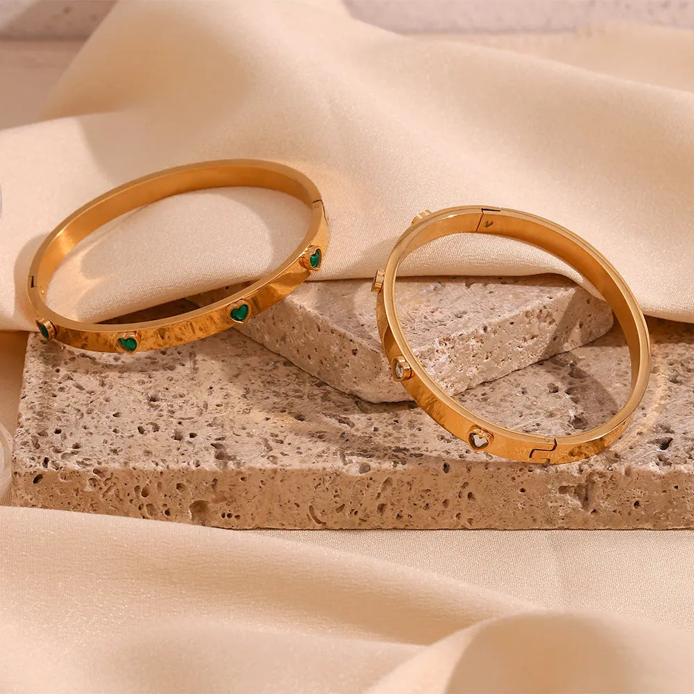 Stainless steel peach heart bracelet with electroplated finish and micro-inlaid stones