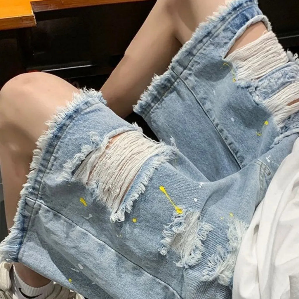 Men's casual water-washed hole denim shorts in loose street style, available in black and light blue colours
