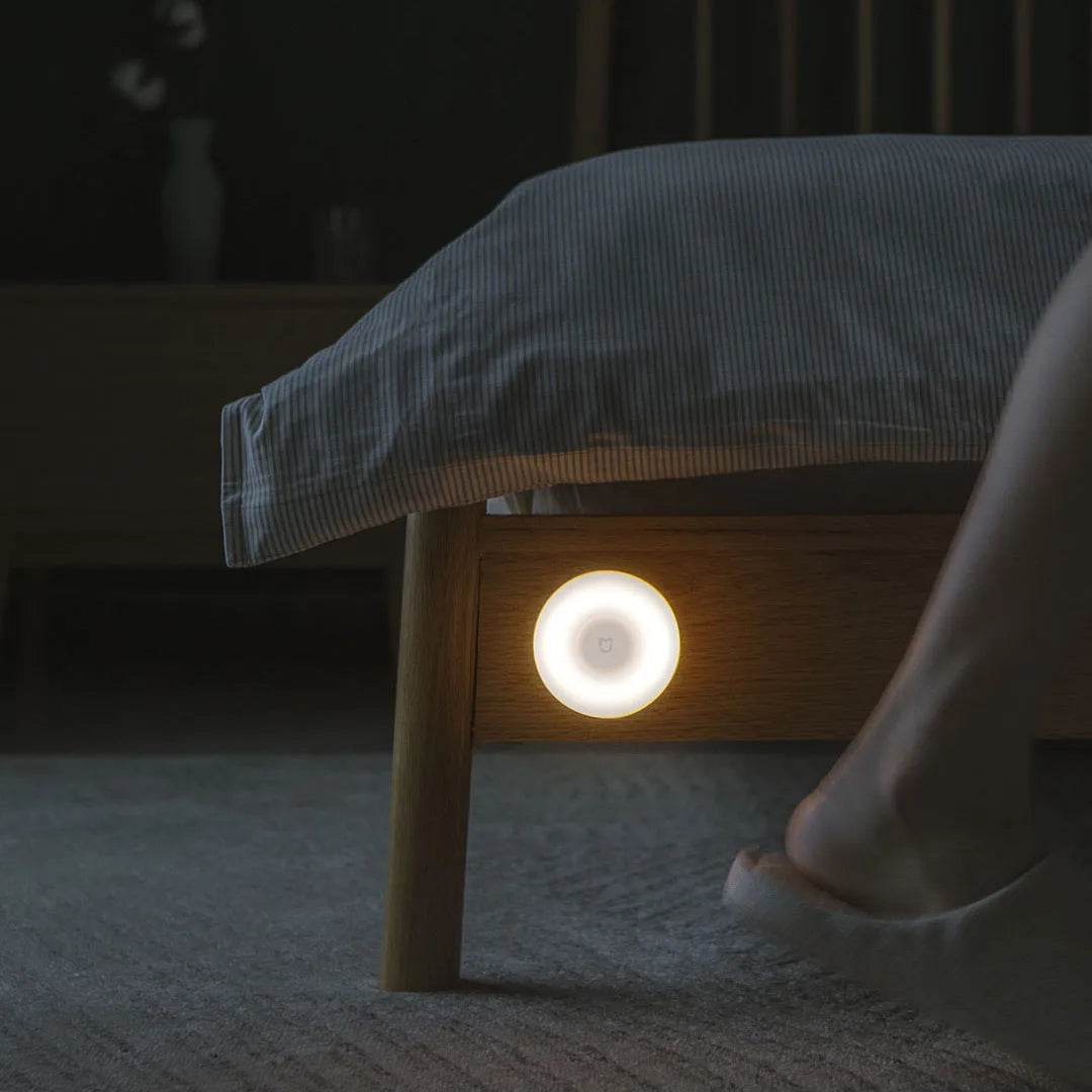 White intelligent bedside table lamp with human body induction and Bluetooth connectivity