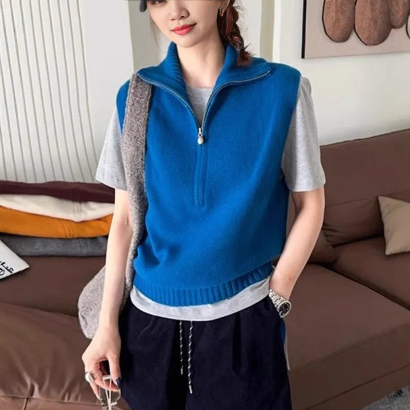 Retro half zip sleeveless knit vest with 3D mesh pattern in solid colour