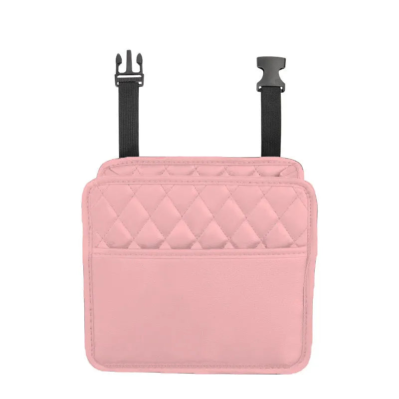 Leather hanging storage bag for car interiors in 25x25x8cm dimensions