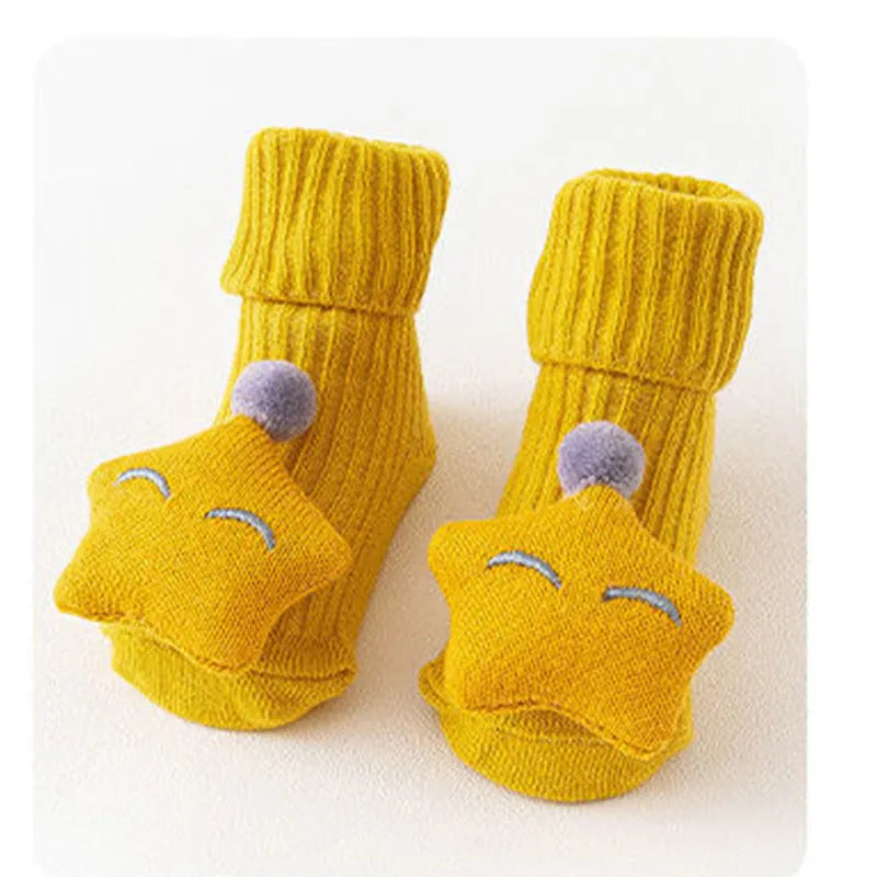 Cotton baby socks in multiple designs including animal prints, available in sizes XS, S, M for ages 0-6 months to 3 years