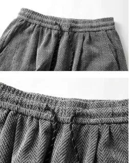 Fleece-lined hollow-out trousers in straight-leg cut with elastic waistband