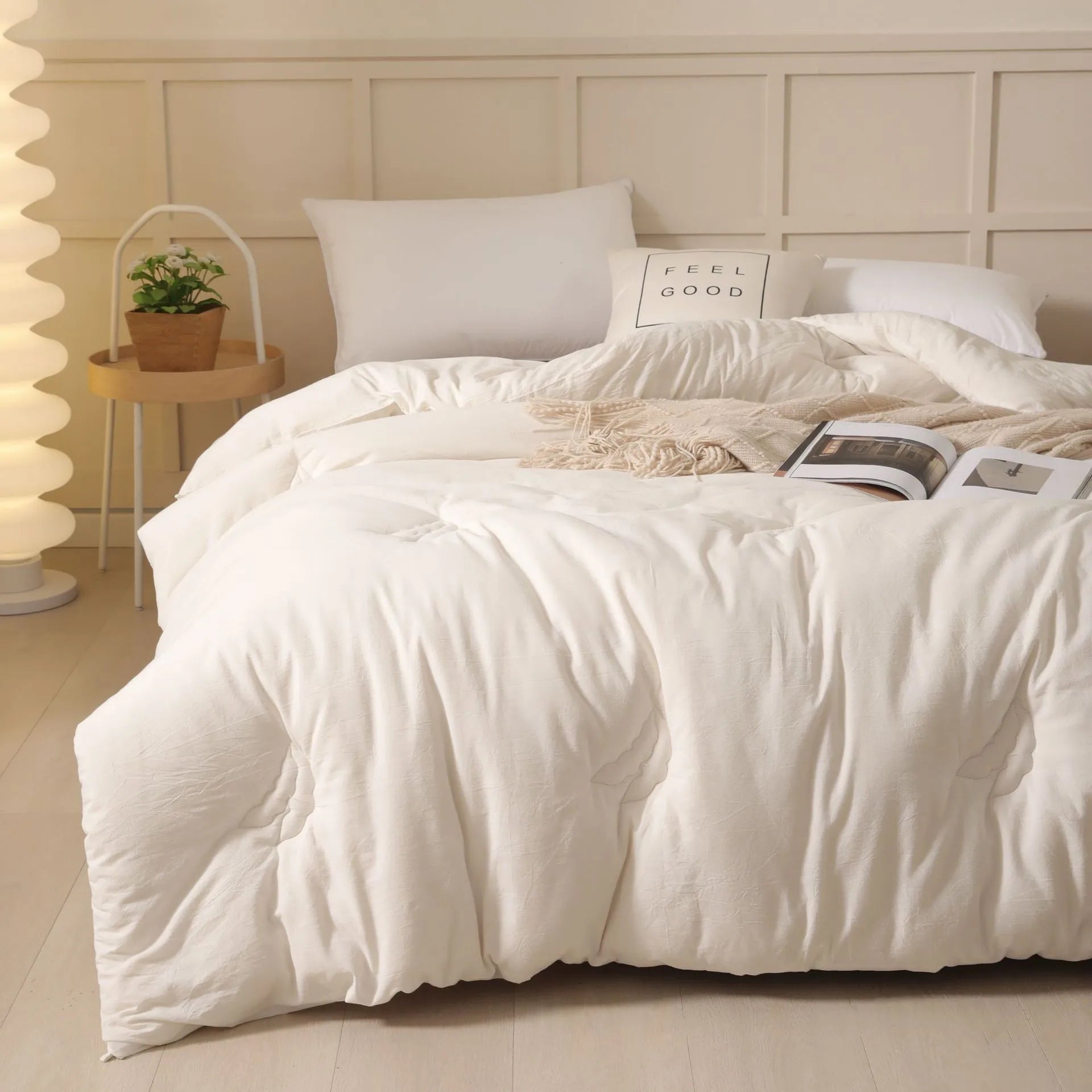 Soybean fibre quilt with pure cotton fabric in grey, pink jade, or white, shown in various sizes.