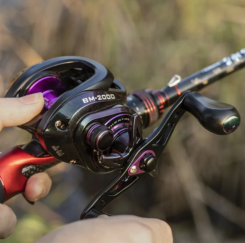 BM2000 fishing reel with colourful finish and water drop shape, showing left-hand and right-hand model options.