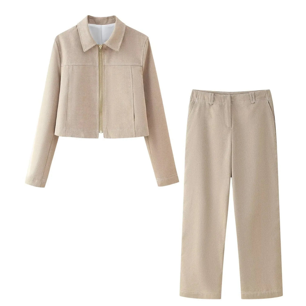 Women's herringbone pattern casual suit with 3D effect and embroidery detailing