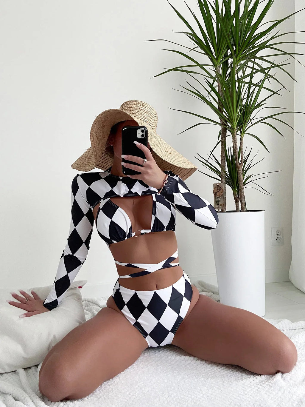 Ladies long sleeve plaid bikini three-piece set for swimming